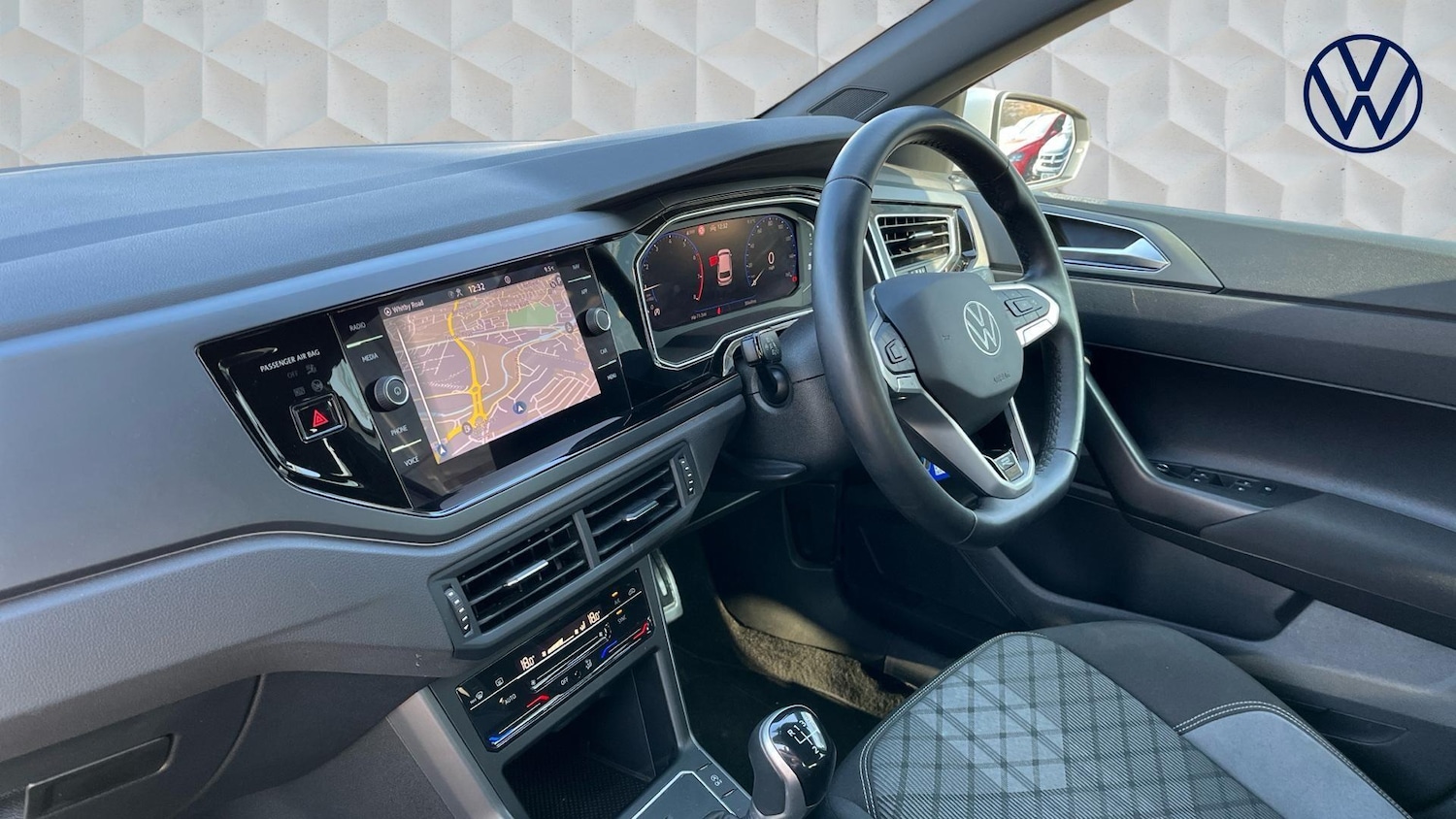 Used Volkswagen Polo 2022 for sale - 77813489: Photo 2