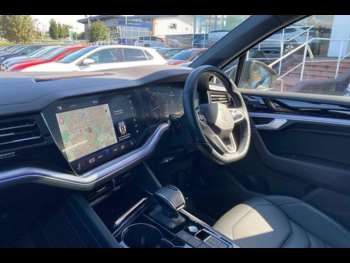 Used Volkswagen Touareg 2021 for sale - 74774522: Photo
