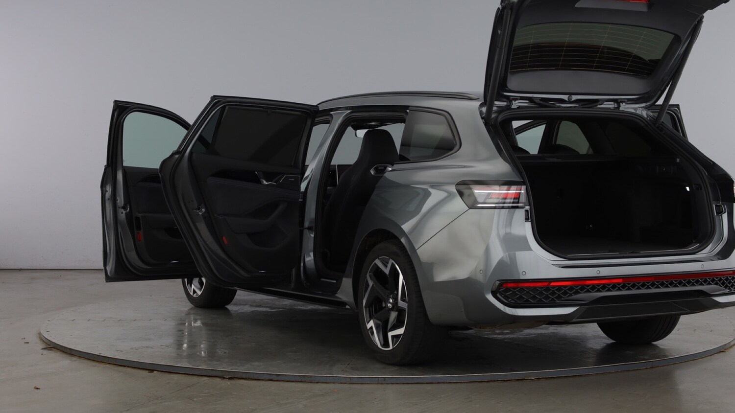 Used Volkswagen Passat 2025 for sale - 77602429: Photo 12