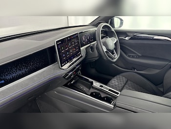 Used Volkswagen Passat 2025 for sale - 77602429: Photo