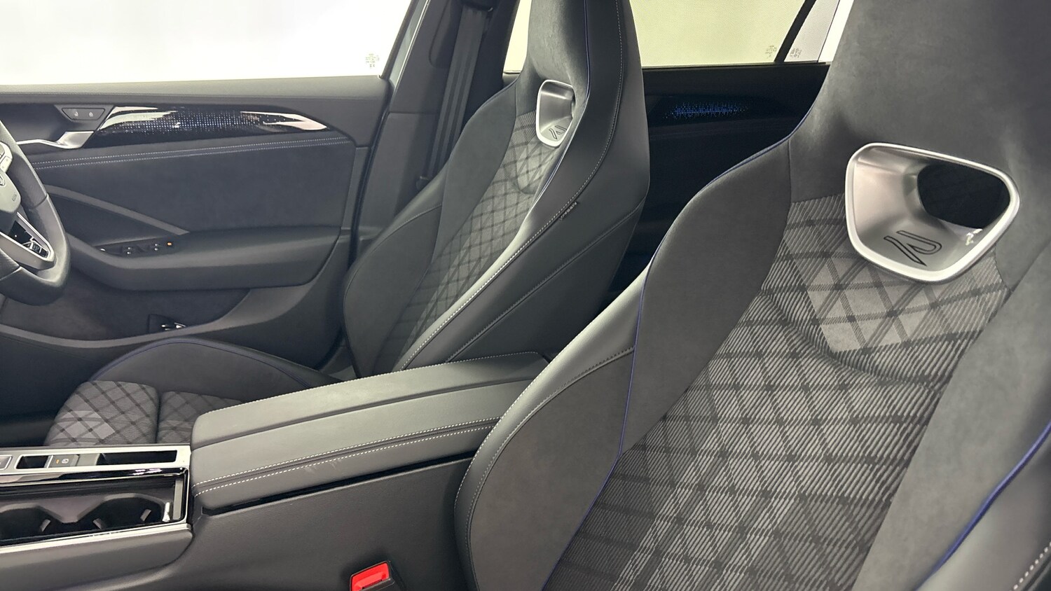 Used Volkswagen Passat 2025 for sale - 77602429: Photo 43