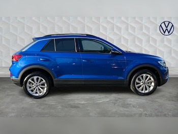 Used Volkswagen T-Roc 2025 for sale - 77602504: Photo