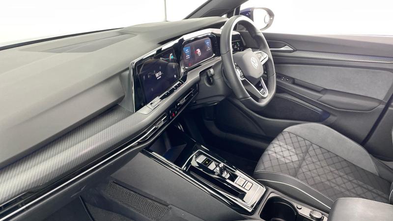 Used Volkswagen Golf 2024 for sale - 76415757: Photo 2