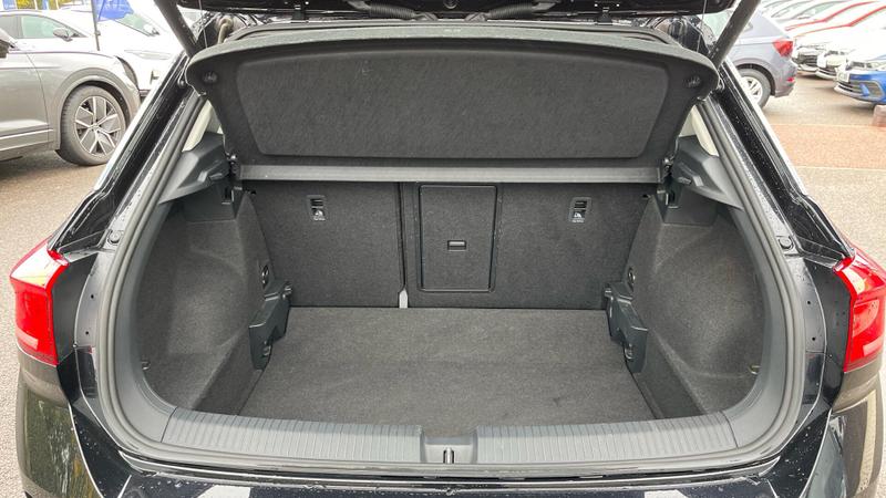 Used Volkswagen T-Roc 2022 for sale - 76298977: Photo 10