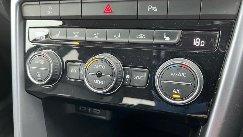 Used Volkswagen T-Roc 2022 for sale - 76298977: Photo 19