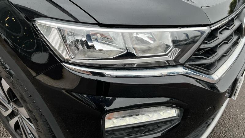 Used Volkswagen T-Roc 2022 for sale - 76298977: Photo 28