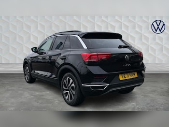 Used Volkswagen T-Roc 2022 for sale - 76298977: Photo