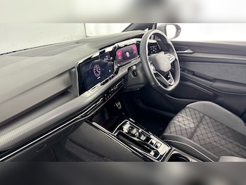 Used Volkswagen Golf 2024 for sale - 79344077: Photo