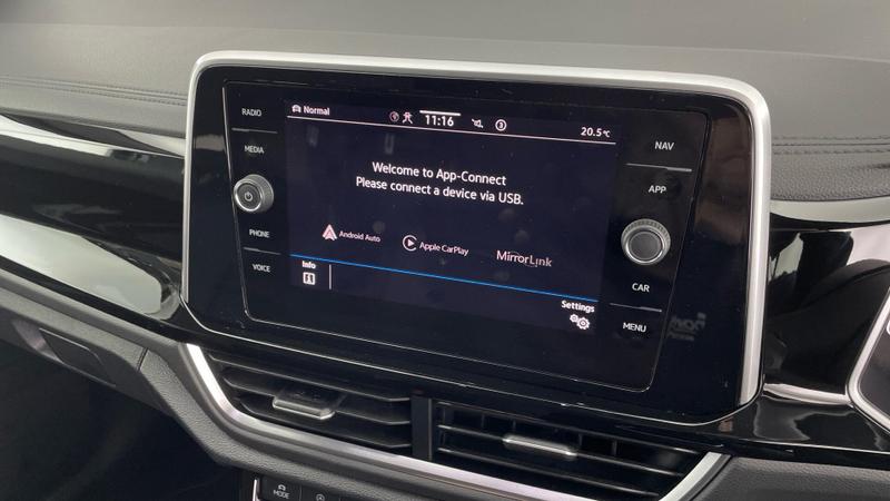 Used Volkswagen T-Roc 2023 for sale - 77116811: Photo 23