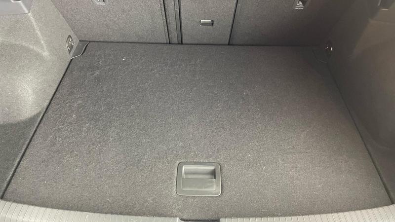 Used Volkswagen T-Roc 2023 for sale - 77116811: Photo 29