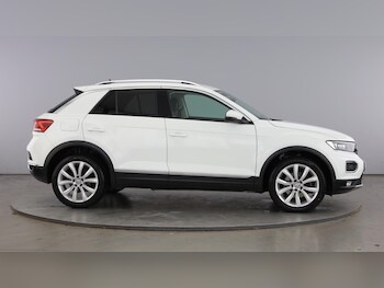 Used Volkswagen T-Roc 2018 for sale - 77735983: Photo