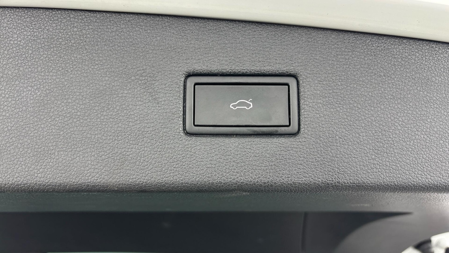 Used Volkswagen Tiguan 2023 for sale - 77896388: Photo 33