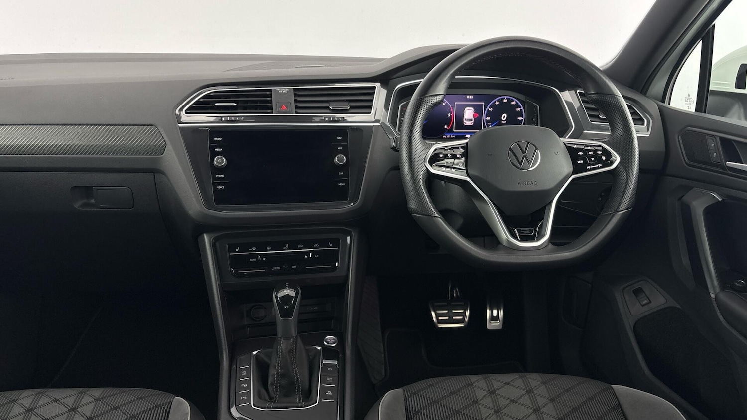 Used Volkswagen Tiguan 2023 for sale - 77896388: Photo 8