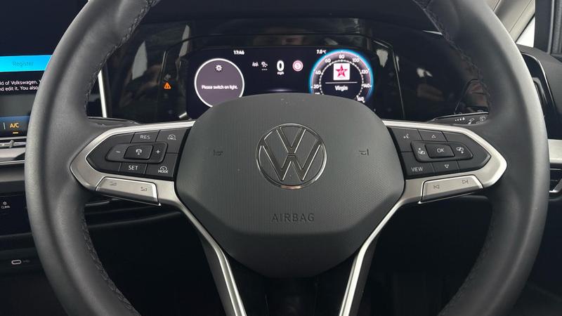 Used Volkswagen Golf 2025 for sale - 76960894: Photo 24