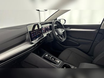 Used Volkswagen Golf 2025 for sale - 76960894: Photo