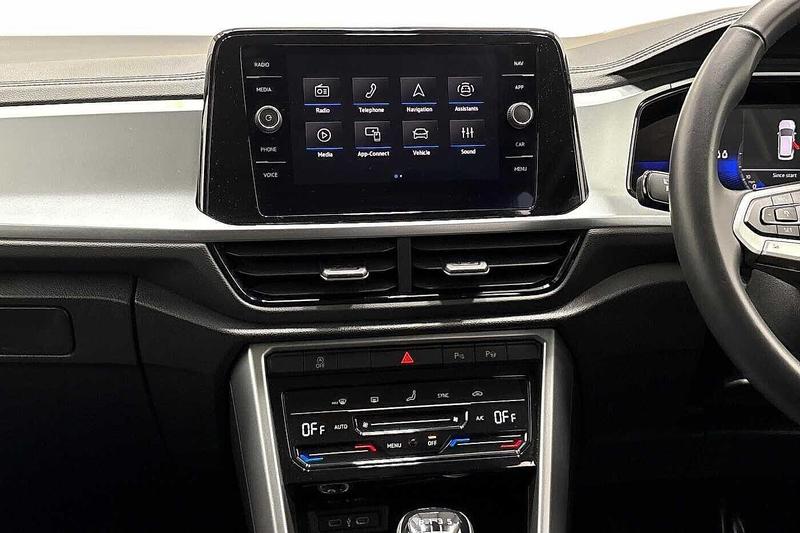 Used Volkswagen T-Roc 2025 for sale - 76706086: Photo 12