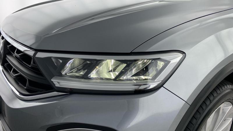 Used Volkswagen T-Roc 2025 for sale - 76706086: Photo 37
