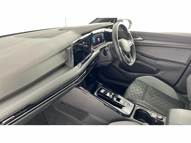 Used Volkswagen Golf 2023 for sale - 76710138: Photo 2