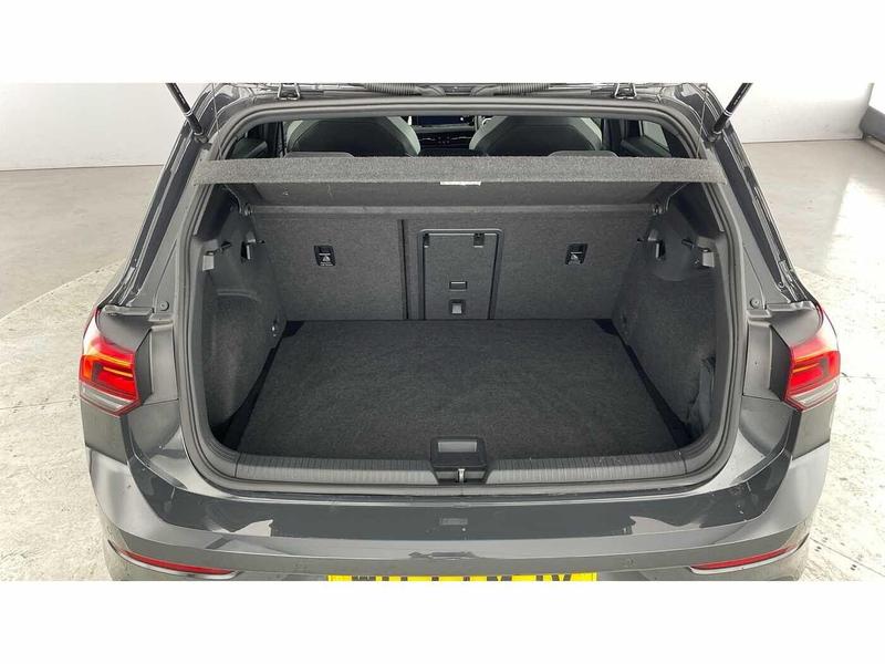 Used Volkswagen Golf 2023 for sale - 76710138: Photo 31