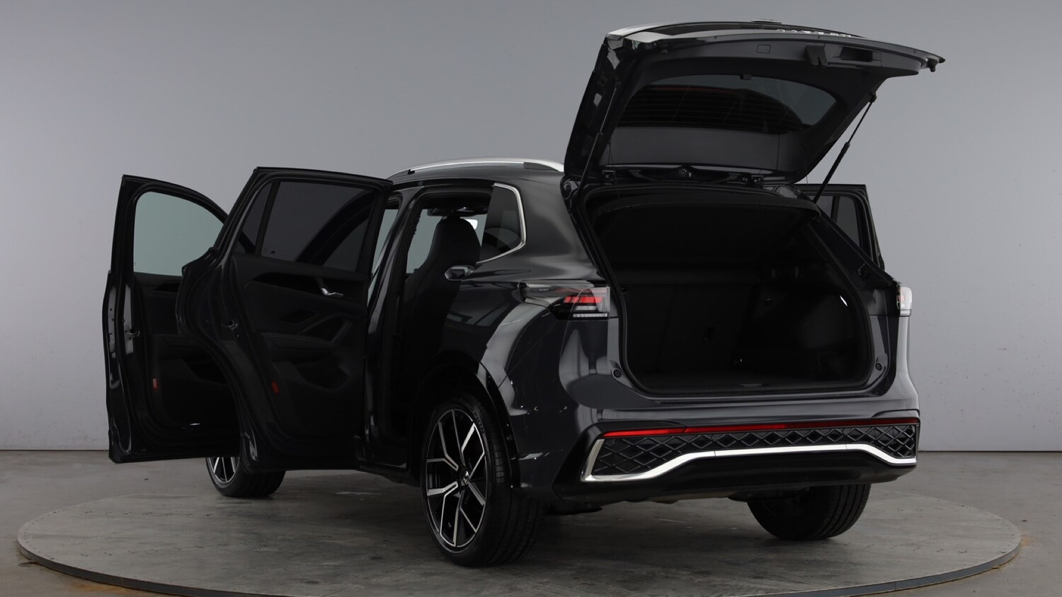 Used Volkswagen Tiguan 2025 for sale - 78064550: Photo 12