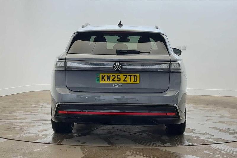 Used Volkswagen ID.7 2025 for sale - 76782243: Photo 8