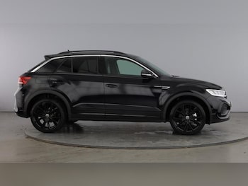 Used Volkswagen T-Roc 2025 for sale - 76862370: Photo
