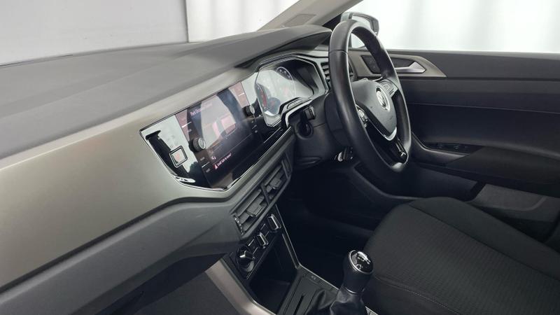 Used Volkswagen Polo 2021 for sale - 76488570: Photo 2