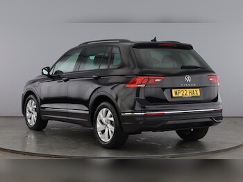Used Volkswagen Tiguan 2022 for sale - 77701450: Photo