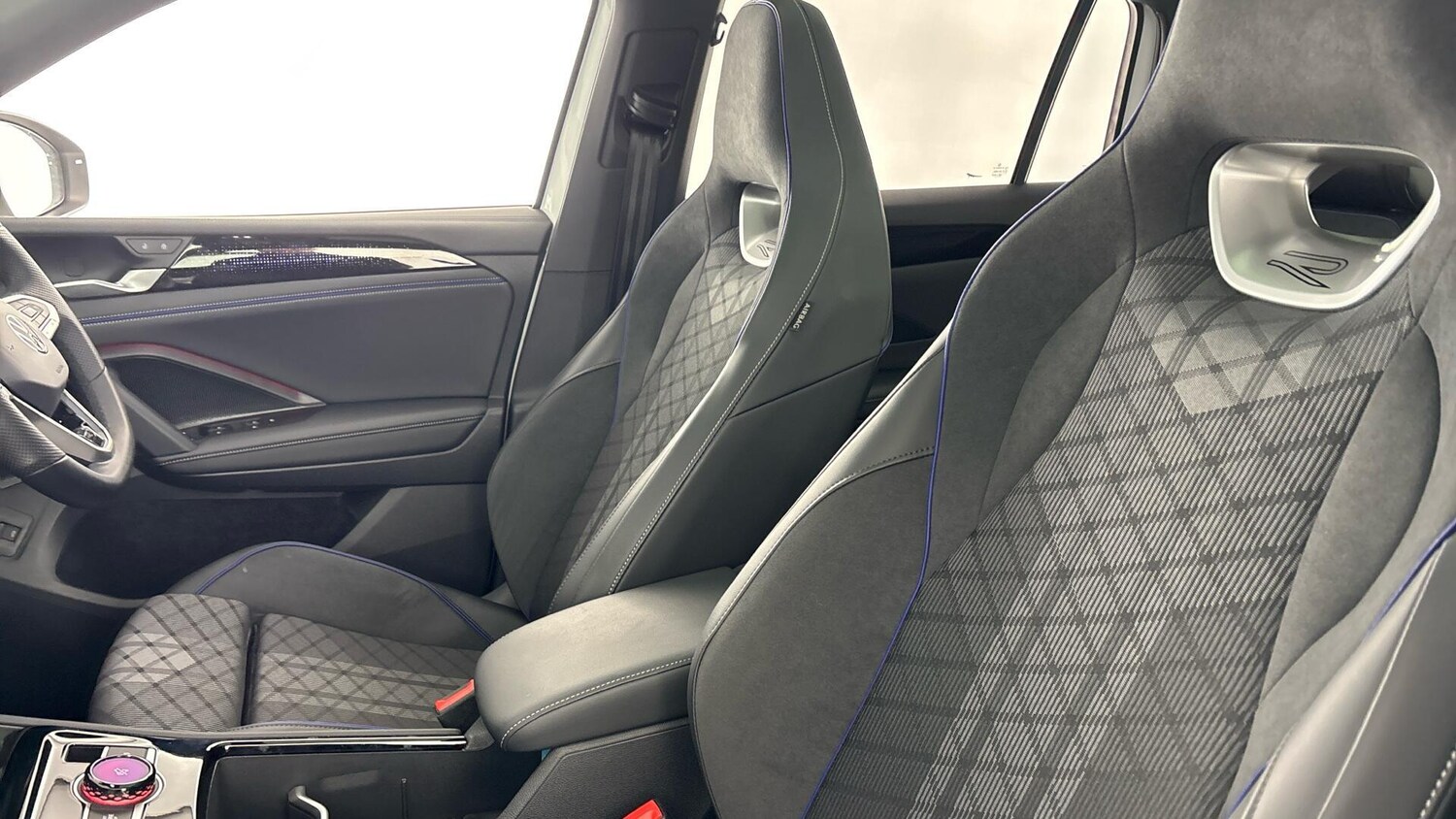 Used Volkswagen Tiguan 2025 for sale - 77760899: Photo 39