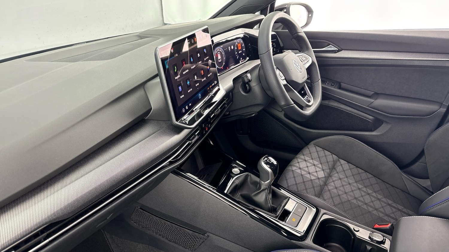 Used Volkswagen Golf 2025 for sale - 77506214: Photo 2