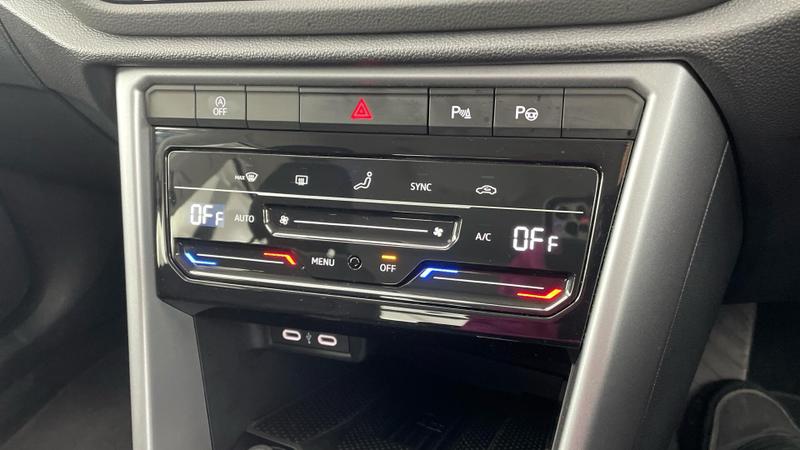 Used Volkswagen T-Roc 2025 for sale - 75403453: Photo 14