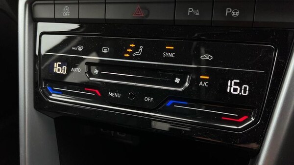 Used Volkswagen T-Roc 2025 for sale - 75403453: Photo 15