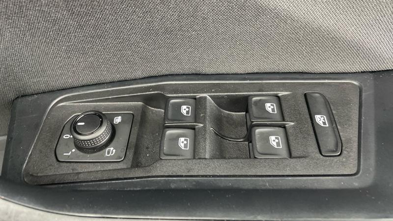 Used Volkswagen T-Roc 2025 for sale - 75403453: Photo 19