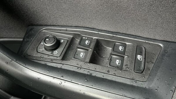 Used Volkswagen T-Roc 2025 for sale - 75403453: Photo 25