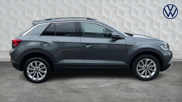 Used Volkswagen T-Roc 2025 for sale - 75403453: Photo 4