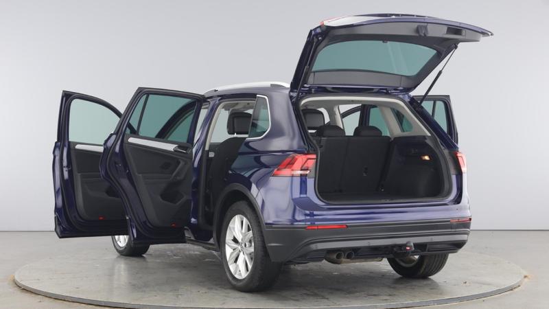 Used Volkswagen Tiguan 2018 for sale - 76382185: Photo 11