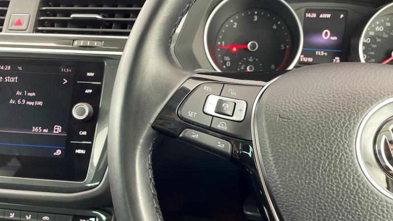 Used Volkswagen Tiguan 2018 for sale - 76382185: Photo 23