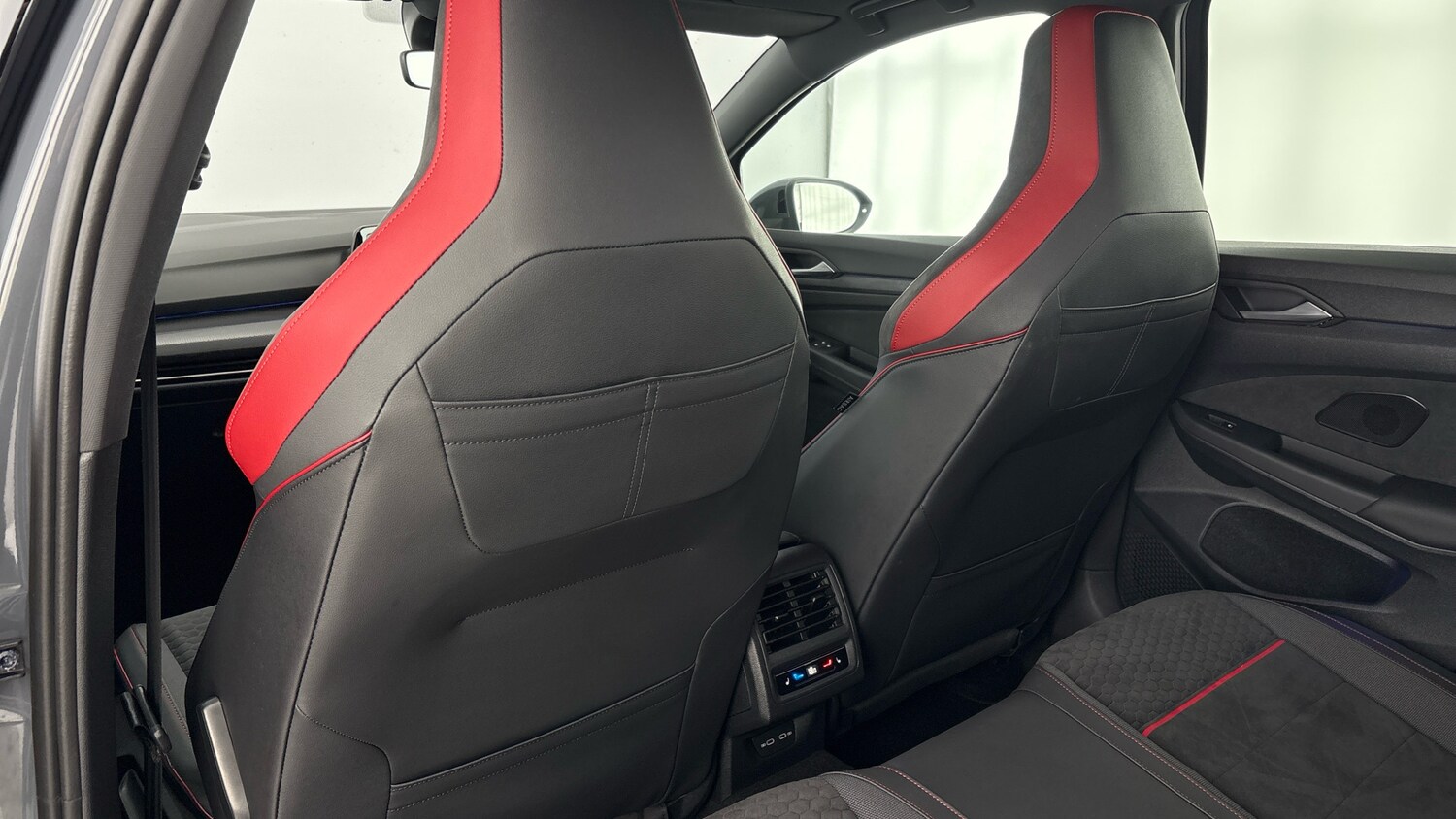 Used Volkswagen Golf 2023 for sale - 77903417: Photo 40