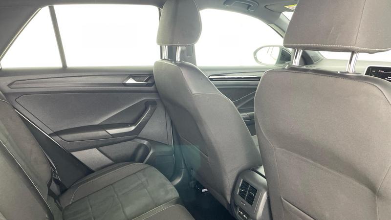 Used Volkswagen T-Roc 2022 for sale - 76631299: Photo 26