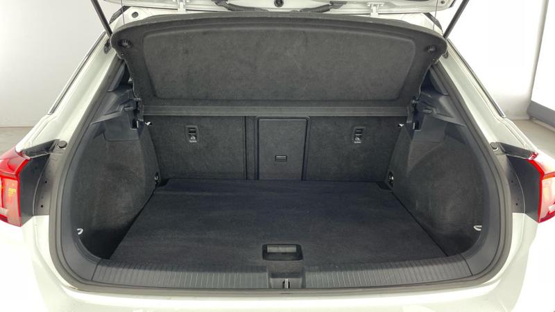 Used Volkswagen T-Roc 2022 for sale - 76631299: Photo 28
