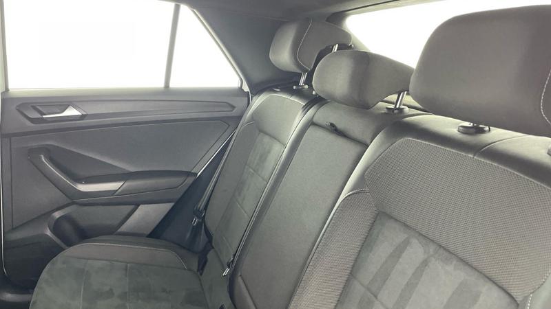 Used Volkswagen T-Roc 2022 for sale - 76631299: Photo 32