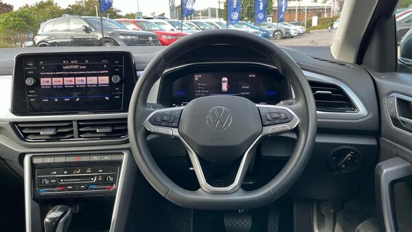 Used Volkswagen T-Roc 2025 for sale - 75403501: Photo 11