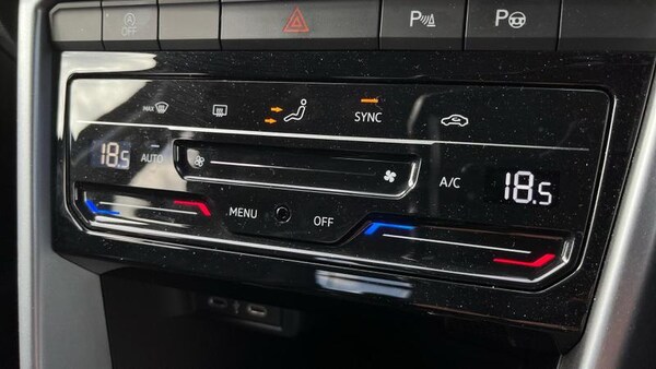 Used Volkswagen T-Roc 2025 for sale - 75403501: Photo 15