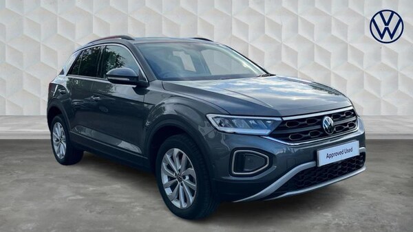 Used Volkswagen T-Roc 2025 for sale - 75403501: Photo 1