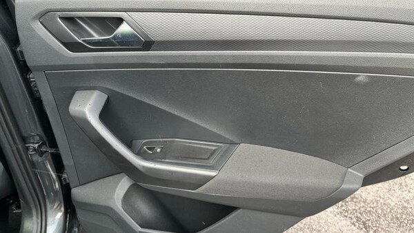 Used Volkswagen T-Roc 2025 for sale - 75403501: Photo 37