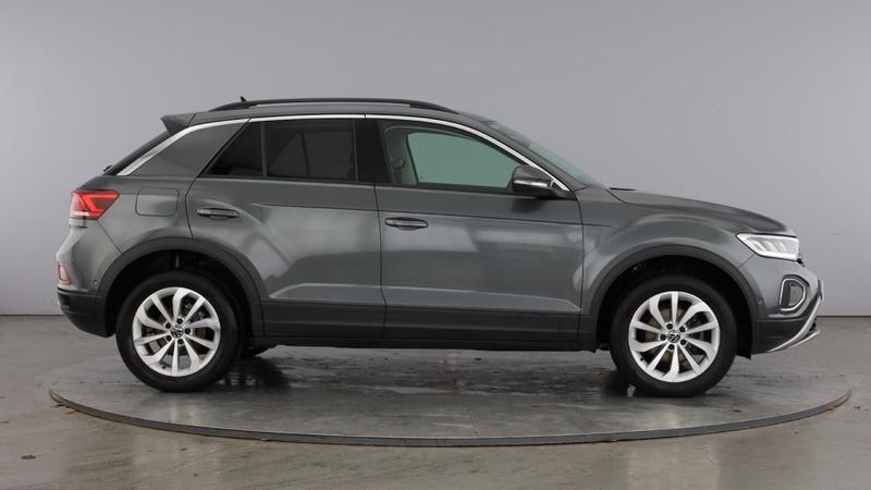 Used Volkswagen T-Roc 2025 for sale - 75403501: Photo 4