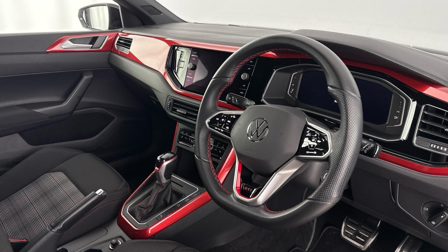 Used Volkswagen Polo 2023 for sale - 77602182: Photo 6