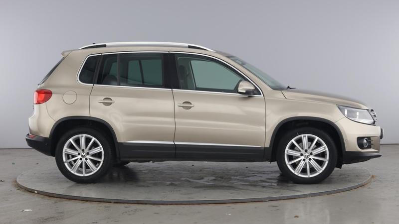 Used Volkswagen Tiguan 2015 for sale - 76415763: Photo 4
