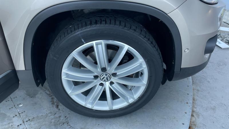 Used Volkswagen Tiguan 2015 for sale - 76415763: Photo 5
