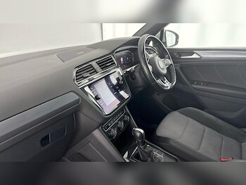 Used Volkswagen Tiguan 2020 for sale - 77339951: Photo